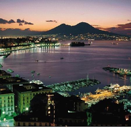 Апартаменты Napoli Sunny Charme Экстерьер фото